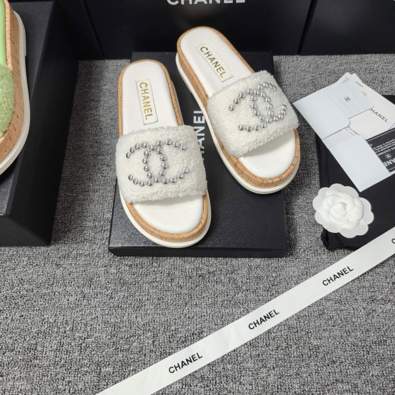 Ch*el slippers